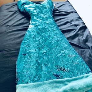 Mermaid tail flip blanket